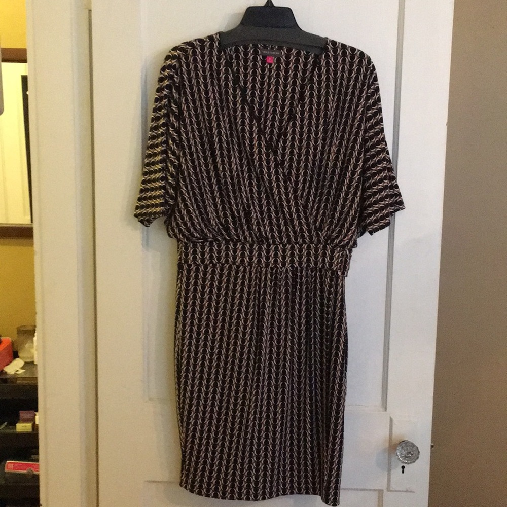 Vince Comuto knee length black brown v neck dress